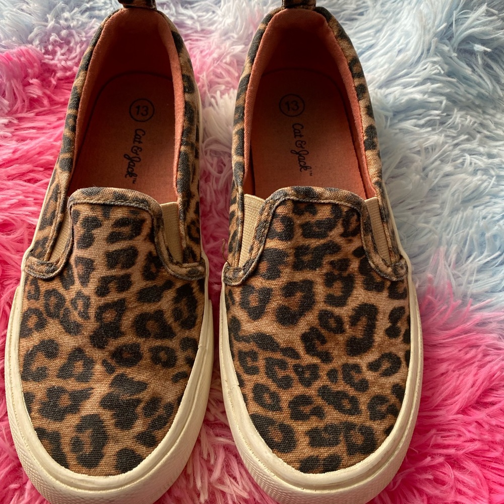 Cat and jack girl sneakers